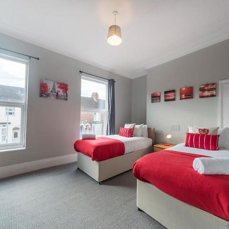 3 Bedroom Saks - 2 Living Area House In Newland Ave Hull Kingston upon Hull Ngoại thất bức ảnh