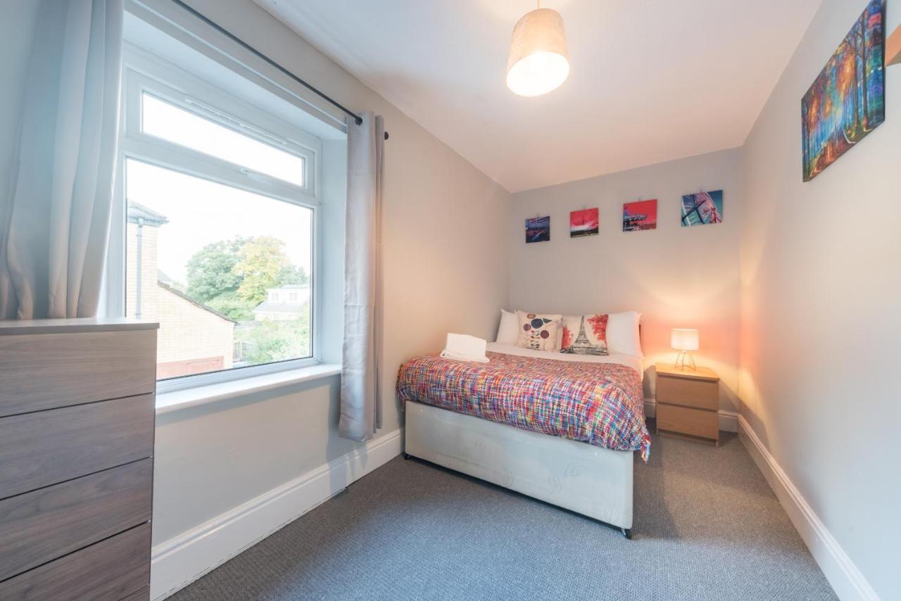 3 Bedroom Saks - 2 Living Area House In Newland Ave Hull Kingston upon Hull Ngoại thất bức ảnh