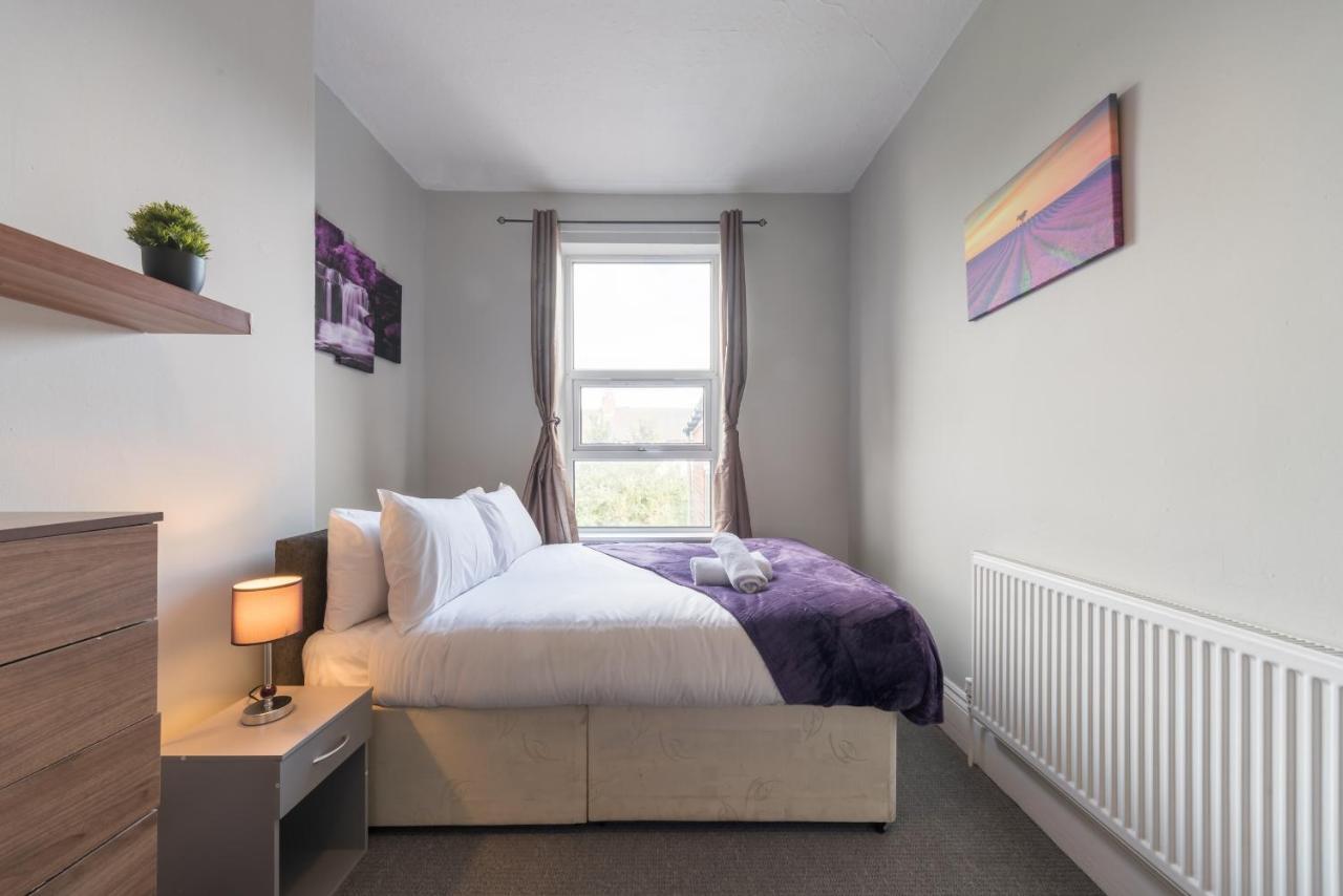 3 Bedroom Saks - 2 Living Area House In Newland Ave Hull Kingston upon Hull Ngoại thất bức ảnh